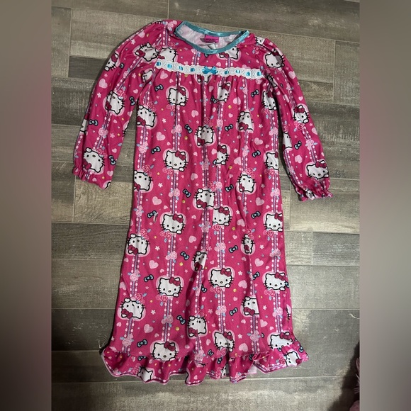 Sanrio Hello Kitty Nightgown - Picture 1 of 5